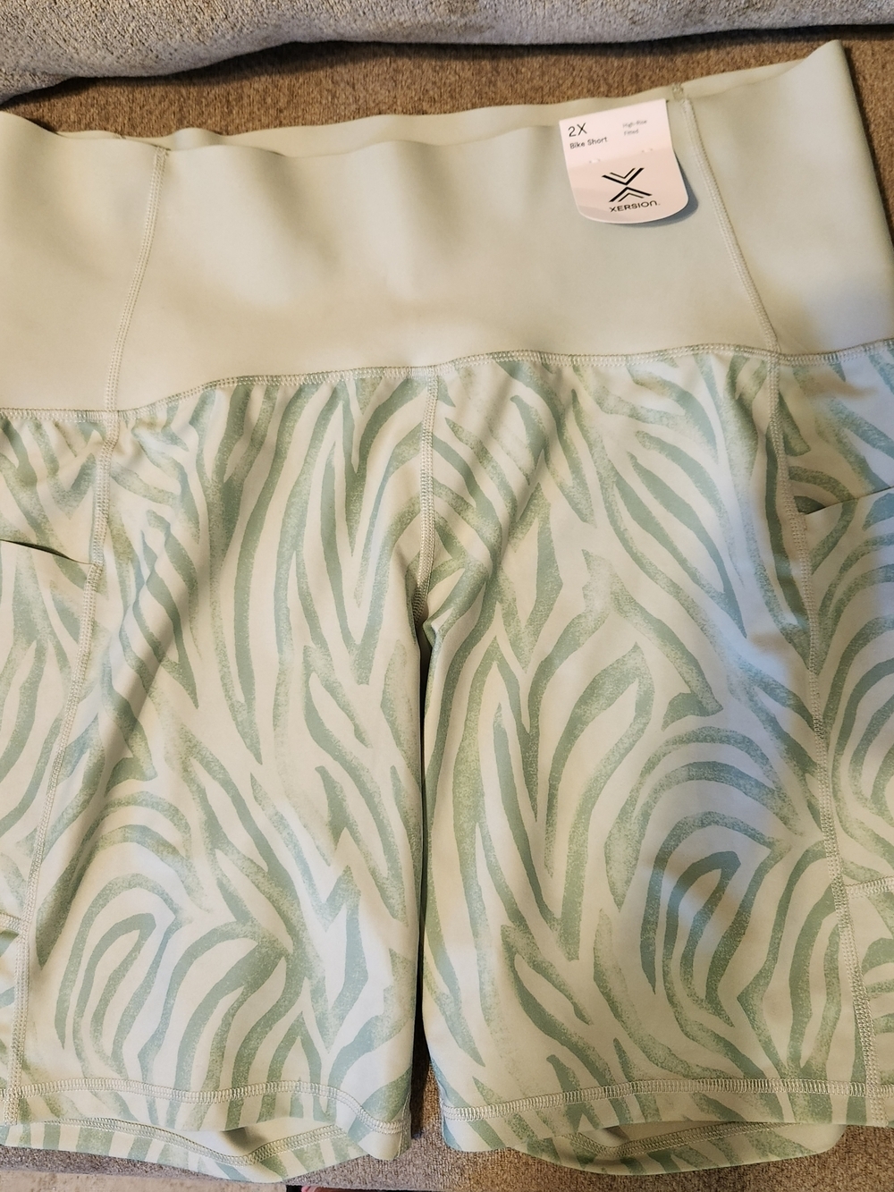 Xersion Women's Mint Green Zebra-Print High-Rise Bike Shorts